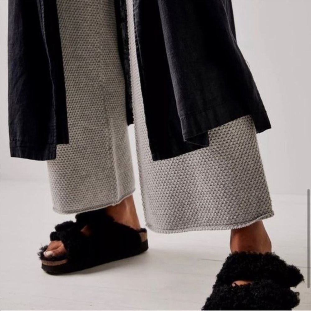 New w/o tags papilio shearling sandals